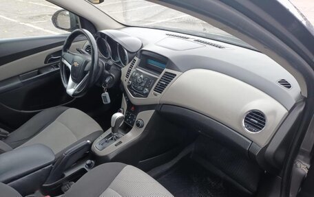 Chevrolet Cruze II, 2011 год, 585 000 рублей, 6 фотография