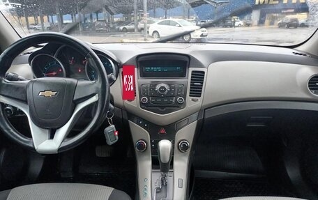 Chevrolet Cruze II, 2011 год, 585 000 рублей, 8 фотография