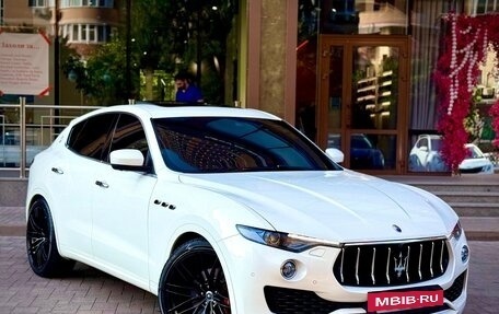 Maserati Levante I, 2017 год, 4 200 000 рублей, 3 фотография