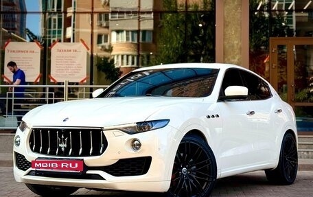 Maserati Levante I, 2017 год, 4 200 000 рублей, 7 фотография