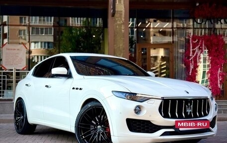 Maserati Levante I, 2017 год, 4 200 000 рублей, 6 фотография