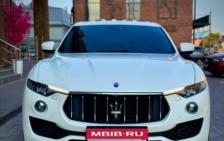 Maserati Levante I, 2017 год, 4 200 000 рублей, 5 фотография