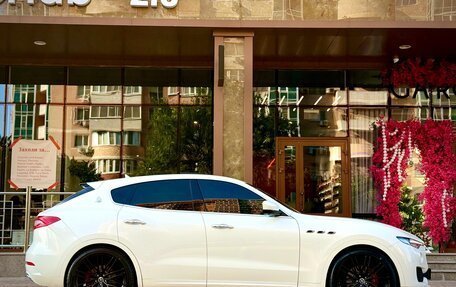 Maserati Levante I, 2017 год, 4 200 000 рублей, 12 фотография