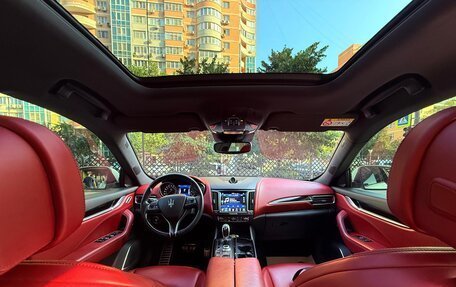 Maserati Levante I, 2017 год, 4 200 000 рублей, 16 фотография