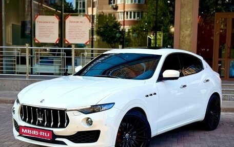 Maserati Levante I, 2017 год, 4 200 000 рублей, 11 фотография