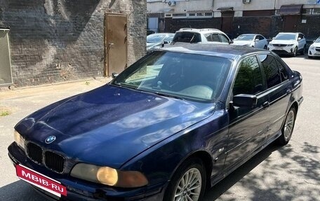 BMW 5 серия, 1998 год, 530 000 рублей, 2 фотография