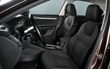 Skoda Octavia, 2017 год, 1 350 000 рублей, 10 фотография