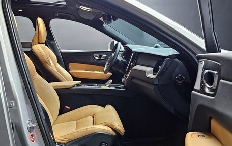 Volvo XC60 II, 2022 год, 3 820 000 рублей, 18 фотография