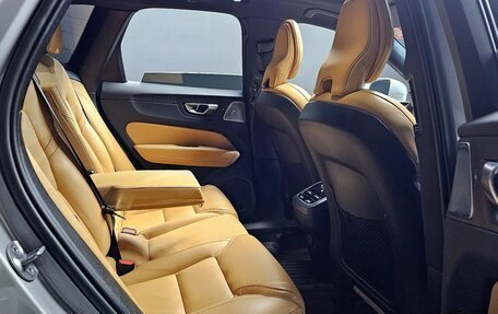 Volvo XC60 II, 2022 год, 3 820 000 рублей, 20 фотография