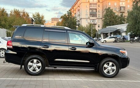 Toyota Land Cruiser 200, 2011 год, 2 850 000 рублей, 2 фотография