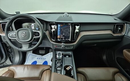 Volvo XC60 II, 2022 год, 4 100 000 рублей, 8 фотография