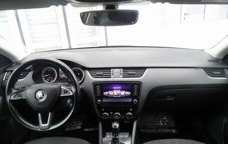 Skoda Octavia, 2018 год, 1 820 000 рублей, 10 фотография