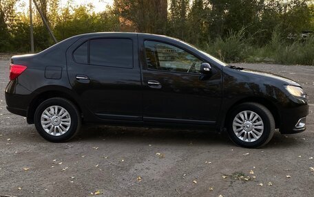 Renault Logan II, 2015 год, 995 000 рублей, 12 фотография