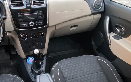 Renault Logan II, 2015 год, 995 000 рублей, 14 фотография