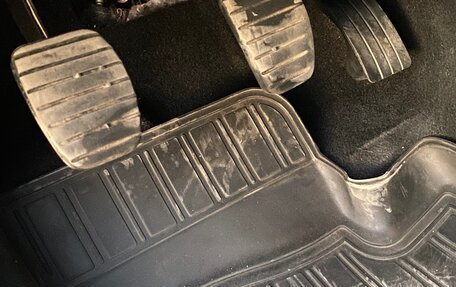 Renault Logan II, 2015 год, 995 000 рублей, 24 фотография