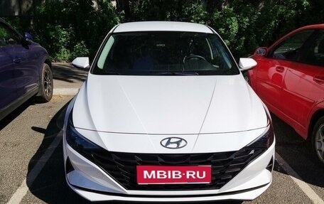 Hyundai Elantra, 2021 год, 1 650 000 рублей, 1 фотография