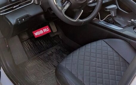 Hyundai Elantra, 2021 год, 1 650 000 рублей, 5 фотография