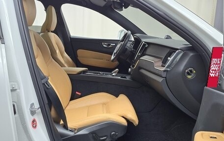 Volvo XC60 II, 2022 год, 4 630 000 рублей, 16 фотография