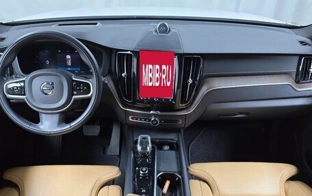 Volvo XC60 II, 2022 год, 4 630 000 рублей, 13 фотография