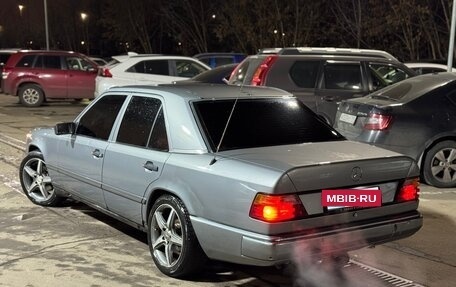 Mercedes-Benz W124, 1989 год, 330 000 рублей, 2 фотография
