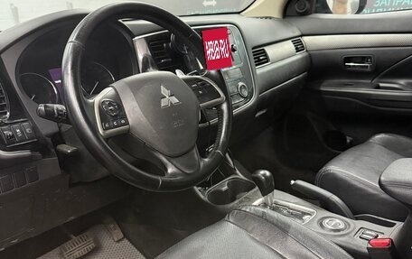 Mitsubishi Outlander III рестайлинг 3, 2013 год, 1 060 000 рублей, 7 фотография