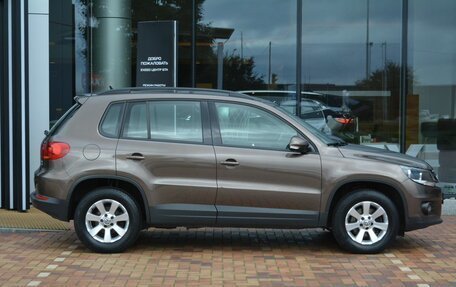 Volkswagen Tiguan I, 2015 год, 1 399 000 рублей, 4 фотография