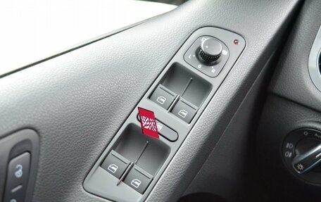 Volkswagen Tiguan I, 2015 год, 1 399 000 рублей, 26 фотография