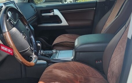 Toyota Land Cruiser 200, 2020 год, 9 700 000 рублей, 7 фотография