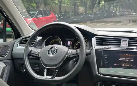 Volkswagen Tiguan II, 2021 год, 3 350 069 рублей, 15 фотография