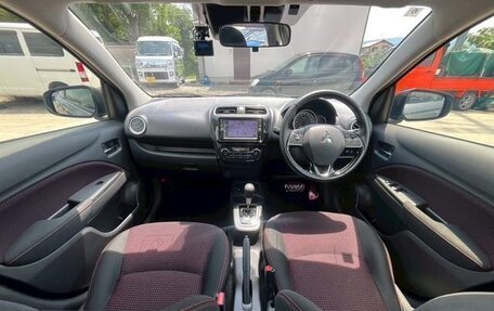 Mitsubishi Mirage VI рестайлинг, 2022 год, 770 000 рублей, 10 фотография