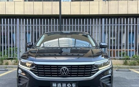 Volkswagen Passat B8 рестайлинг, 2021 год, 2 000 000 рублей, 2 фотография