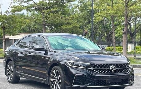 Volkswagen Passat B8 рестайлинг, 2021 год, 2 000 000 рублей, 3 фотография