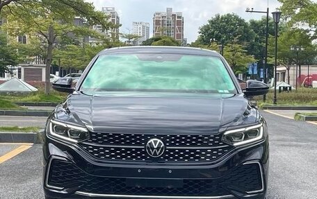 Volkswagen Passat B8 рестайлинг, 2021 год, 2 000 000 рублей, 2 фотография