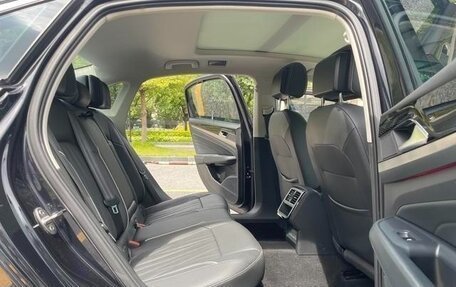 Volkswagen Passat B8 рестайлинг, 2021 год, 2 000 000 рублей, 10 фотография