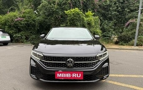 Volkswagen Passat B8 рестайлинг, 2021 год, 2 000 000 рублей, 2 фотография