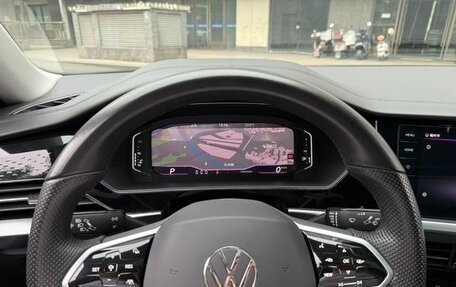 Volkswagen Passat B8 рестайлинг, 2021 год, 2 000 000 рублей, 14 фотография