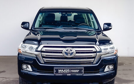 Toyota Land Cruiser 200, 2015 год, 5 325 000 рублей, 2 фотография