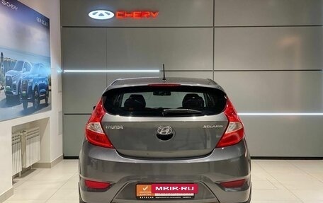 Hyundai Solaris II рестайлинг, 2013 год, 798 000 рублей, 4 фотография