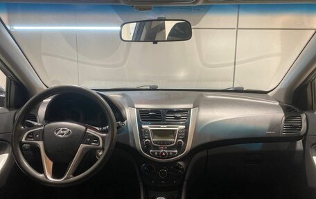 Hyundai Solaris II рестайлинг, 2013 год, 798 000 рублей, 11 фотография