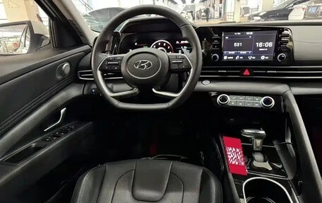 Hyundai Elantra, 2022 год, 1 171 027 рублей, 10 фотография