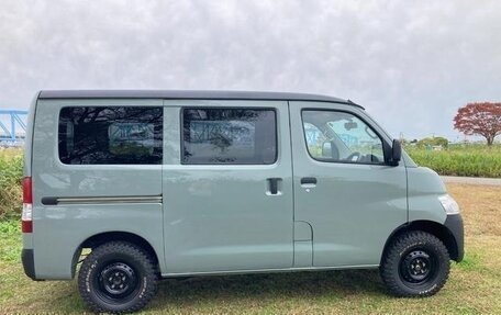 Toyota Lite Ace VI, 2020 год, 1 555 111 рублей, 12 фотография