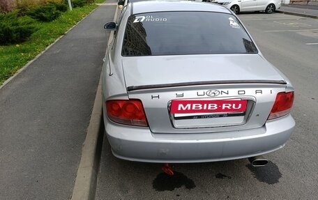 Hyundai Sonata IV рестайлинг, 2004 год, 180 000 рублей, 3 фотография