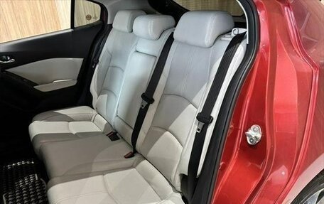 Mazda Axela, 2017 год, 900 000 рублей, 15 фотография