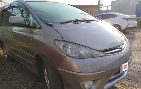Toyota Estima III рестайлинг -2, 2005 год, 750 000 рублей, 3 фотография