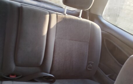 Toyota Estima III рестайлинг -2, 2005 год, 750 000 рублей, 12 фотография