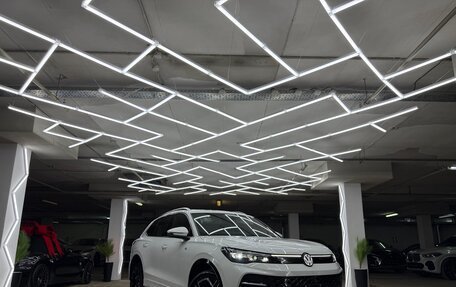 Volkswagen Tiguan, 2025 год, 4 900 000 рублей, 2 фотография