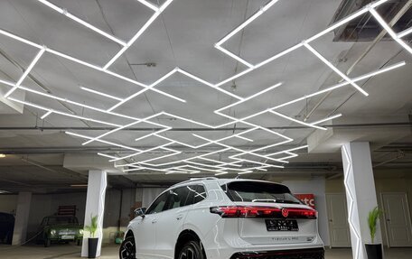 Volkswagen Tiguan, 2025 год, 4 900 000 рублей, 3 фотография