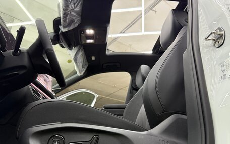 Volkswagen Tiguan, 2025 год, 4 900 000 рублей, 23 фотография