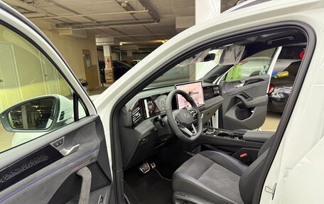 Volkswagen Tiguan, 2025 год, 4 900 000 рублей, 18 фотография