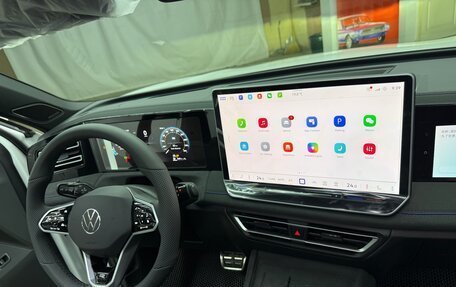 Volkswagen Tiguan, 2025 год, 4 900 000 рублей, 35 фотография